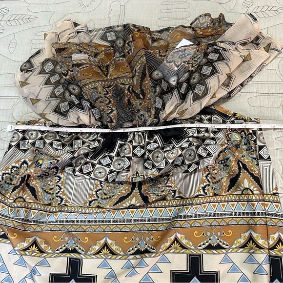 NWT MISA Graziela Top Sz Small Alhambra Mosaic Off Shoulder - Picture 6 of 7